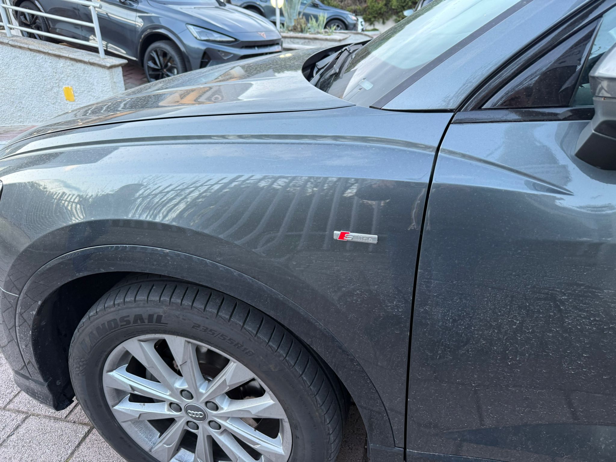 
								Audi Q3 Sportback 2020 full									